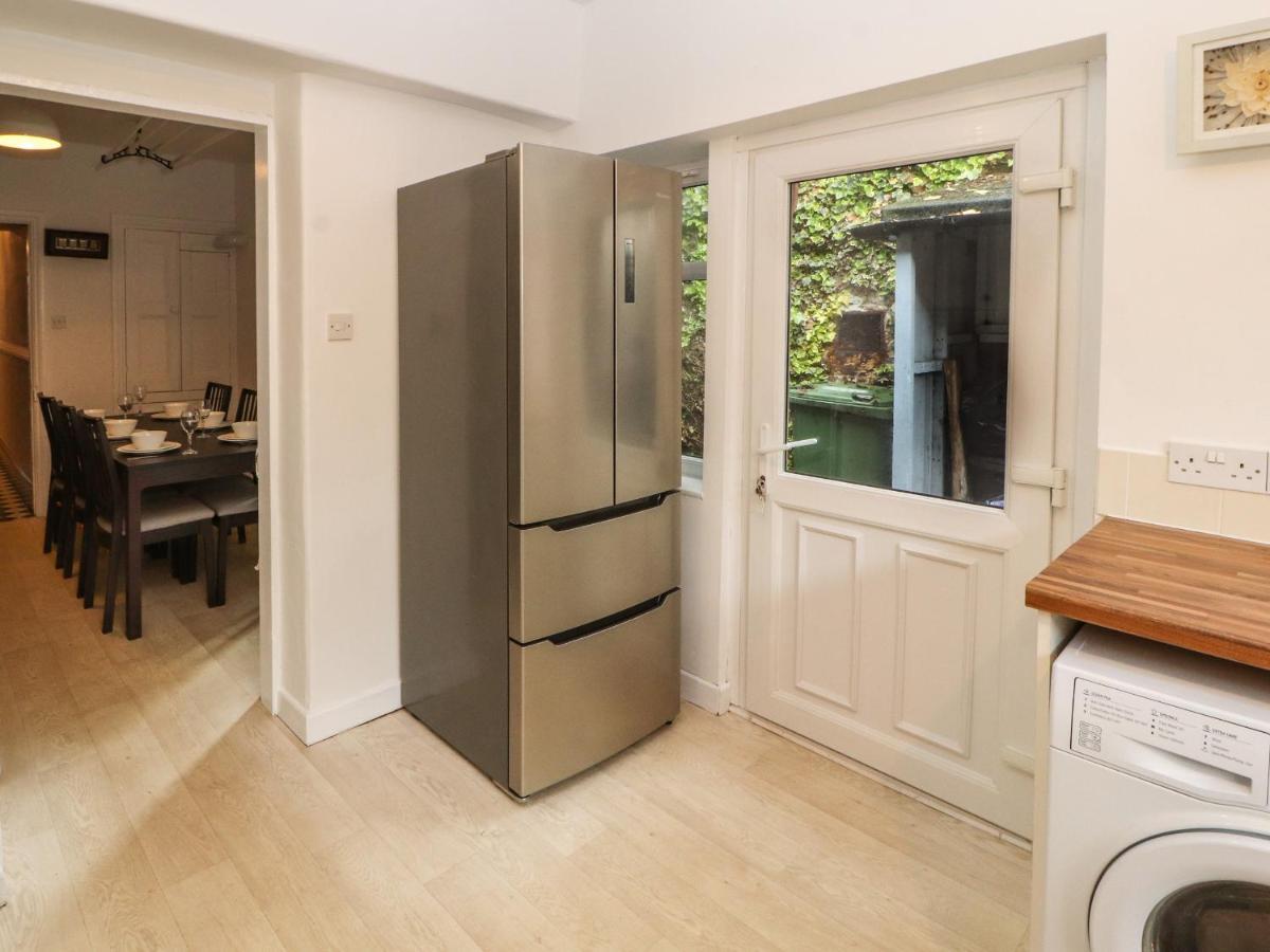 7 Lonsdale Terrace *